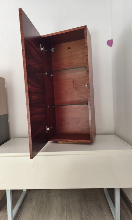 Mobilier suspendat 90x40x25
