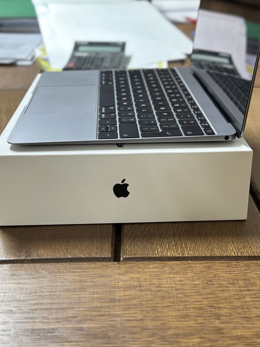 Macbook 12” Space Gray - stare foarte bună