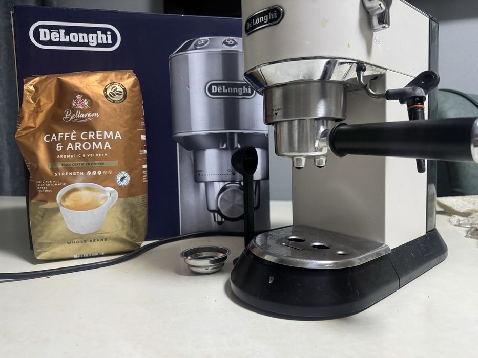 Coffeee aparat sotiladi