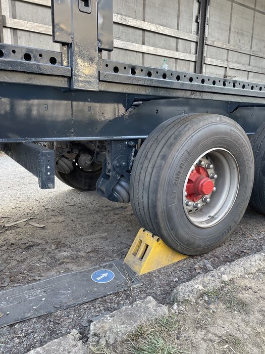 Ремонт на полуремаркета Кроне