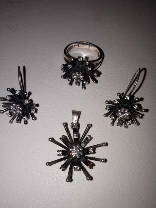 Комплект украшений из серебра
