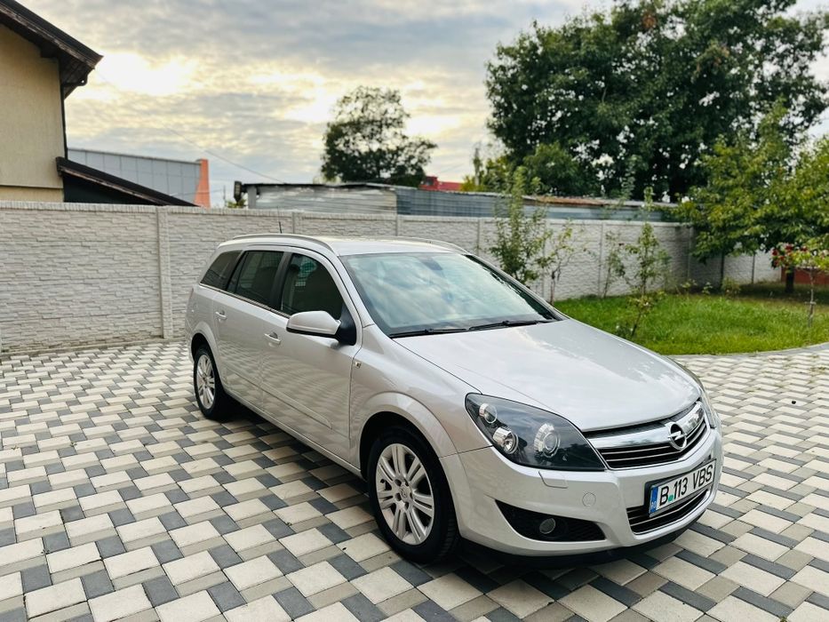 Vând Opel astra h an 2009 automat motor 1.9 cdti