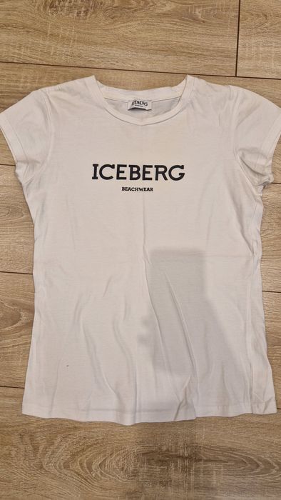 Оригинална дамска тениска  Iceberg