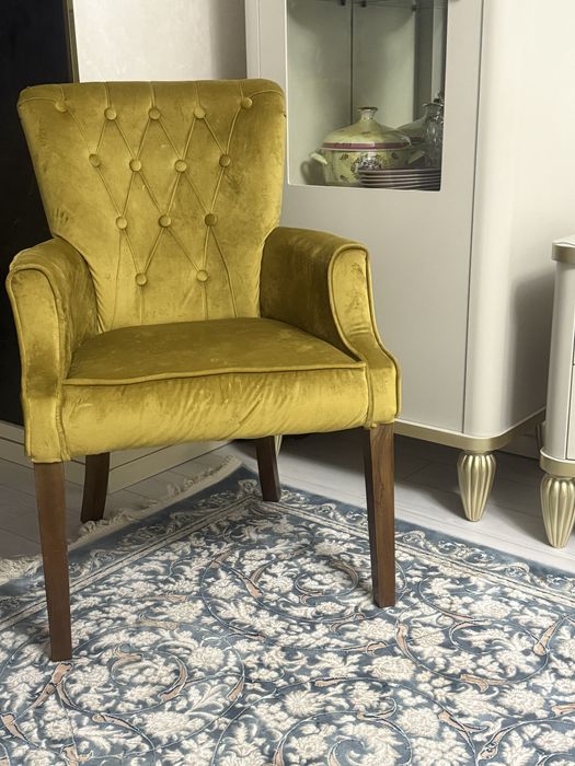 Кресло стул очень красивый удобный мягкий