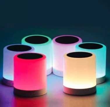 Музикална нощна RGB лампа с колонка, радио и тъч котрол на светлината