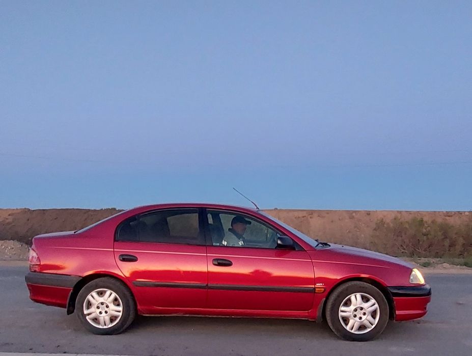 Toyota Avensis 2002