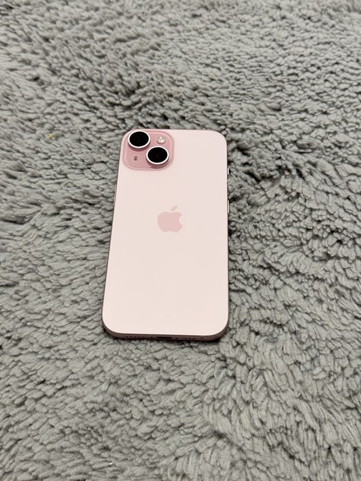Iphone 15 pink 128g  liber de retea Esim