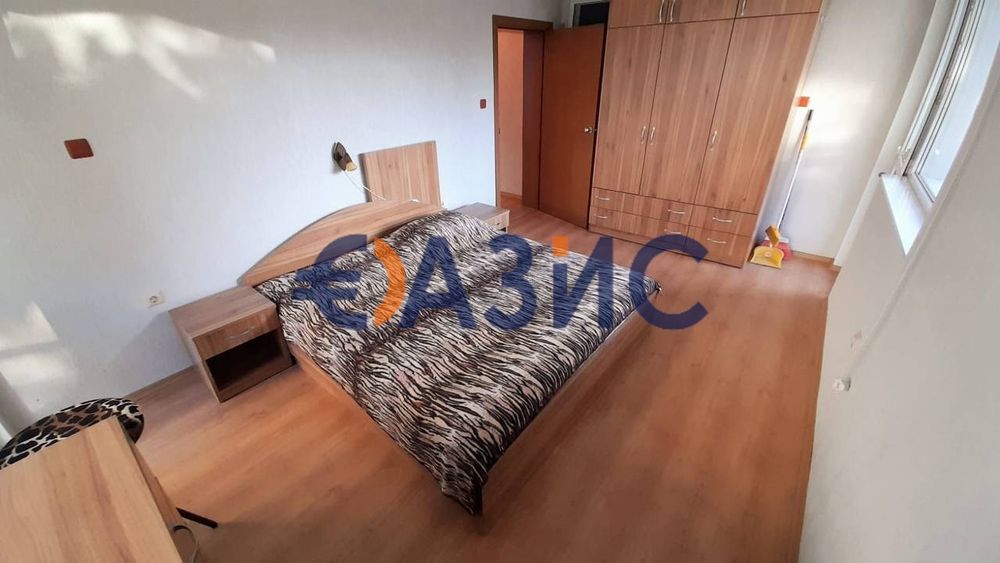 Продава се Двустаен апартамент в к.к. Слънчев бряг - 79 кв.м за 798 €/кв.м - Снимка #6