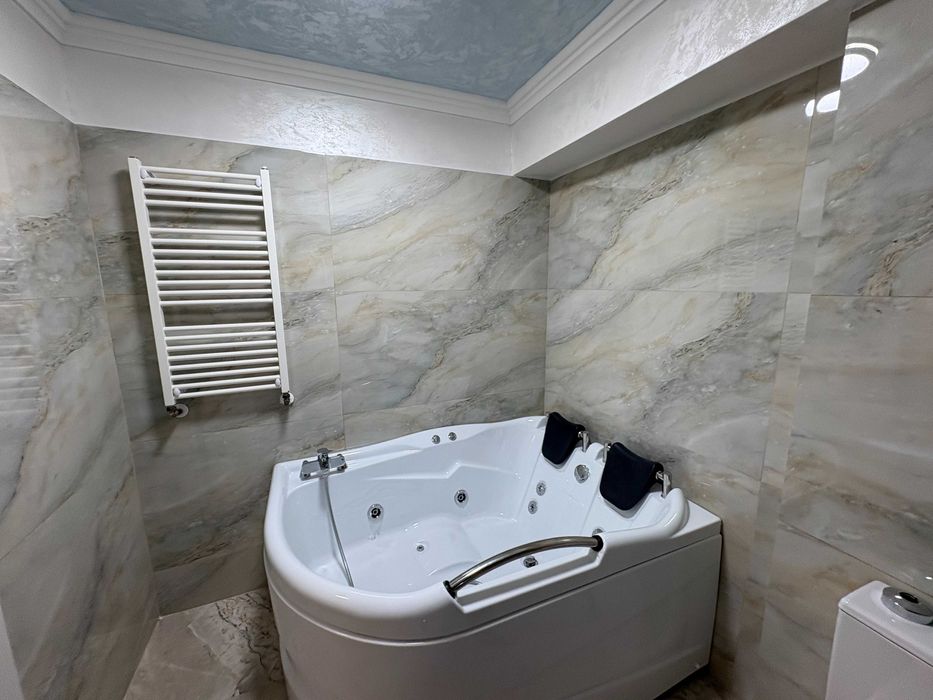 Inchiriez Apartament  3 Camere Spatios  Panorma Deosebita