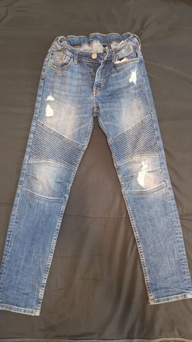Blugi copii 10-11 ani