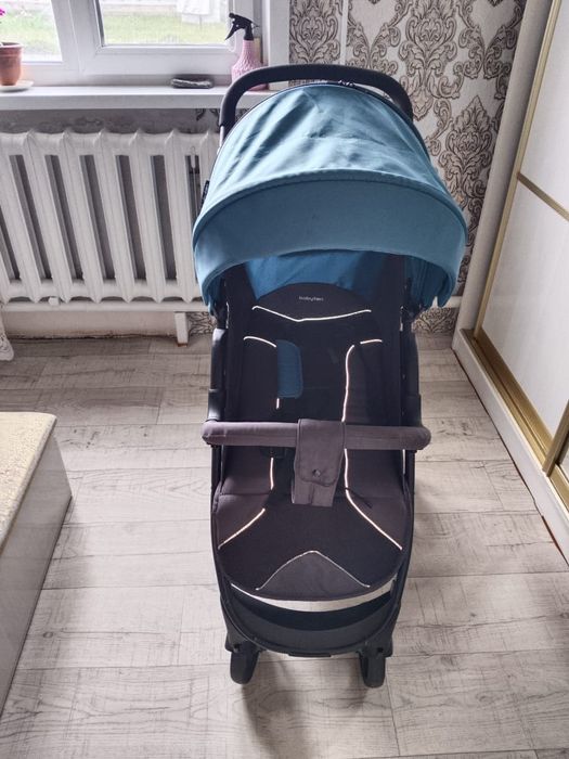 Продам коляску новая.