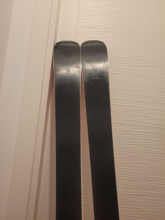 Vând Clăpari Dalbello ca Noi și skiuri Atomic 150