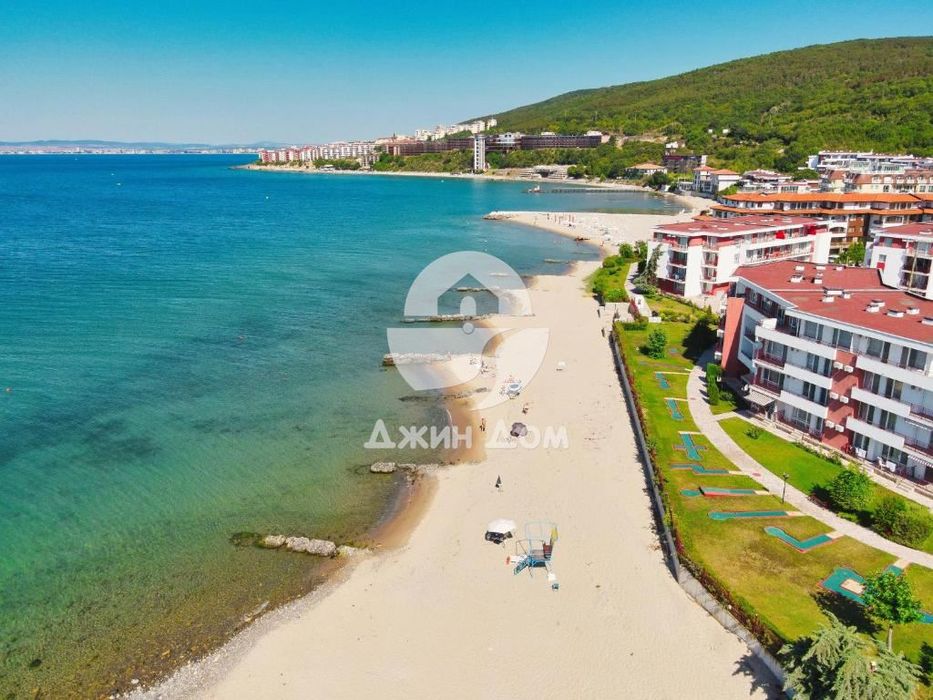 Продава се Двустаен апартамент в к.к. Елените - 75 кв.м за 1187 €/кв.м - Снимка #8