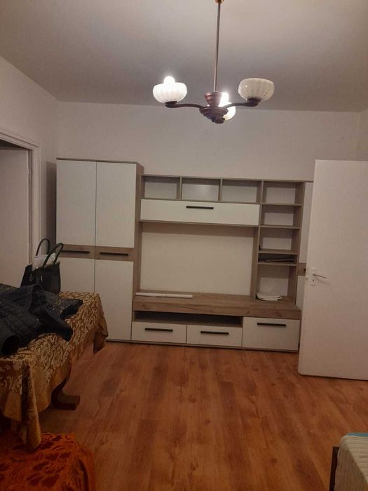 Apartament 2 camere – mobilat complet, centrală proprie, zona Isaccei