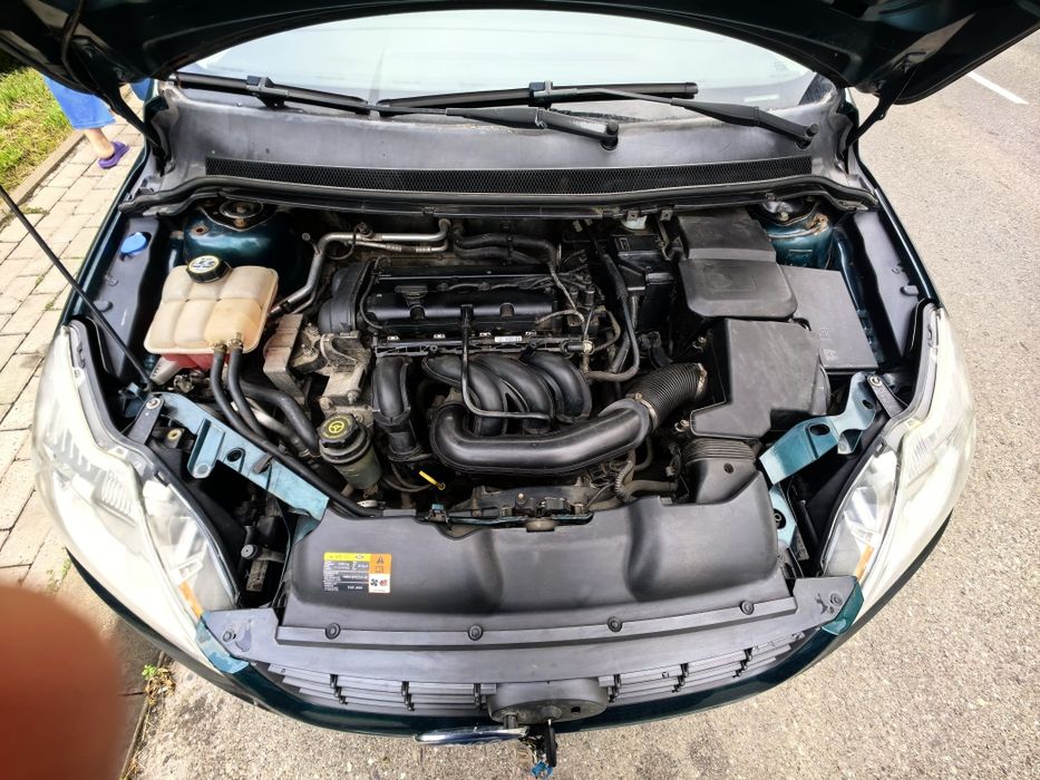 Vând autoturism Ford Focus 2 facelift 1.6 benzina 100 cp