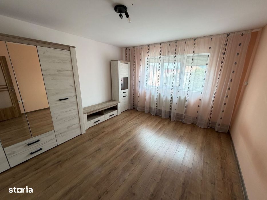 Apartament 1 camera, decomandat - Cugir