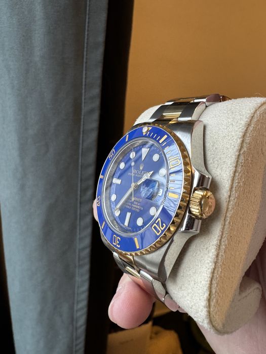Rolex Submariner Two Tone Aur Metal ‘Bluesy’ Acte Cutie