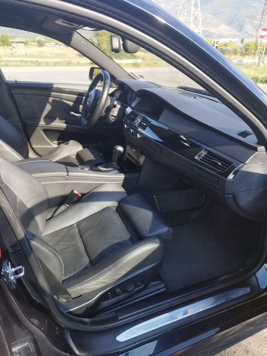 Продавам БМВ 550и Е60