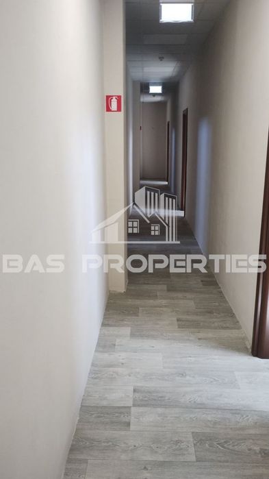 Дава се под наем Етаж от къща в София, Люлин 1 - 360 кв.м за 5100 € - Снимка #10