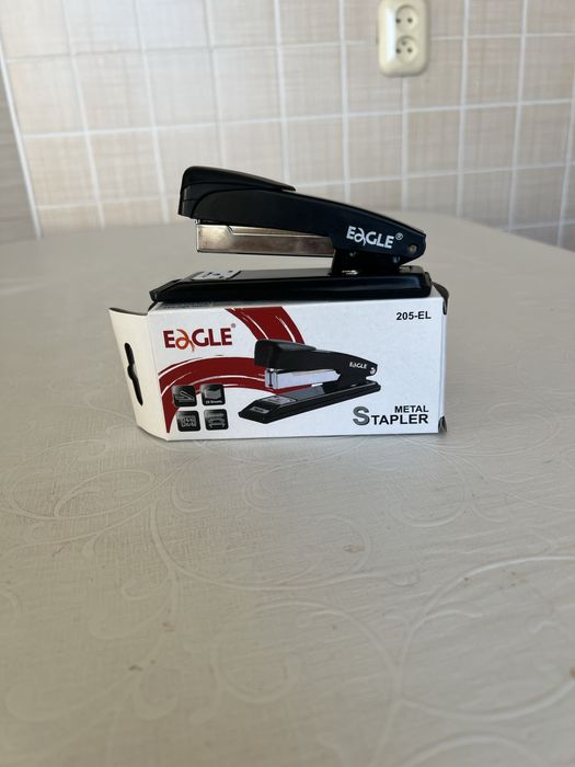 Степлер новый концелярский