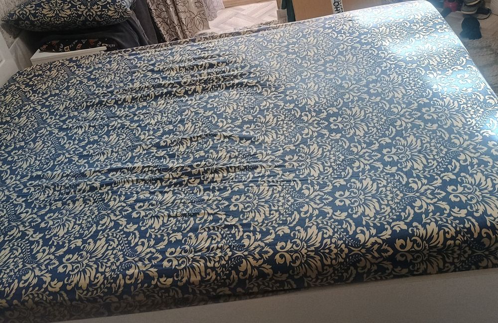 Продам кровать в спальню