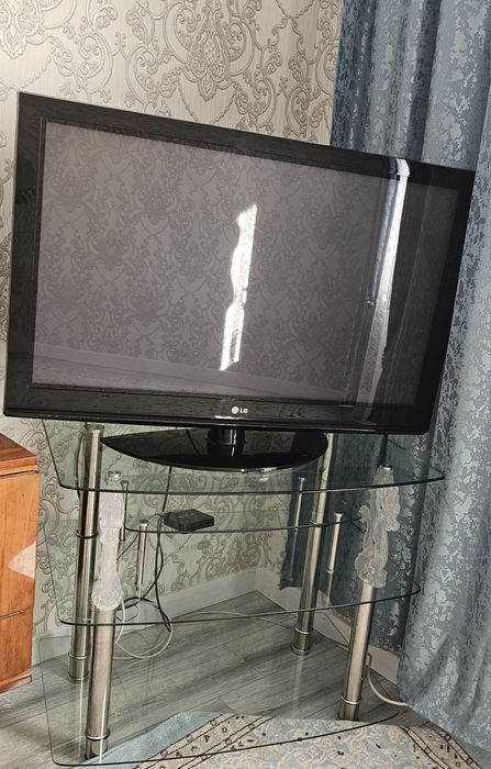 Телевизор в рабочем состоянии