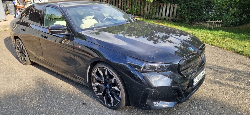 BMW 5 Series 2023 — imagine 2