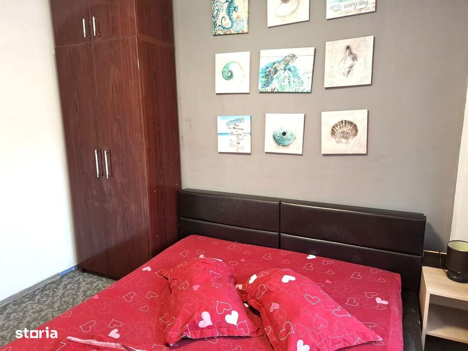 apartament 2 camere , etaj 1, zona Mall , mobilat