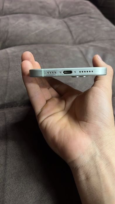 Айфон 15 plus полный идеал