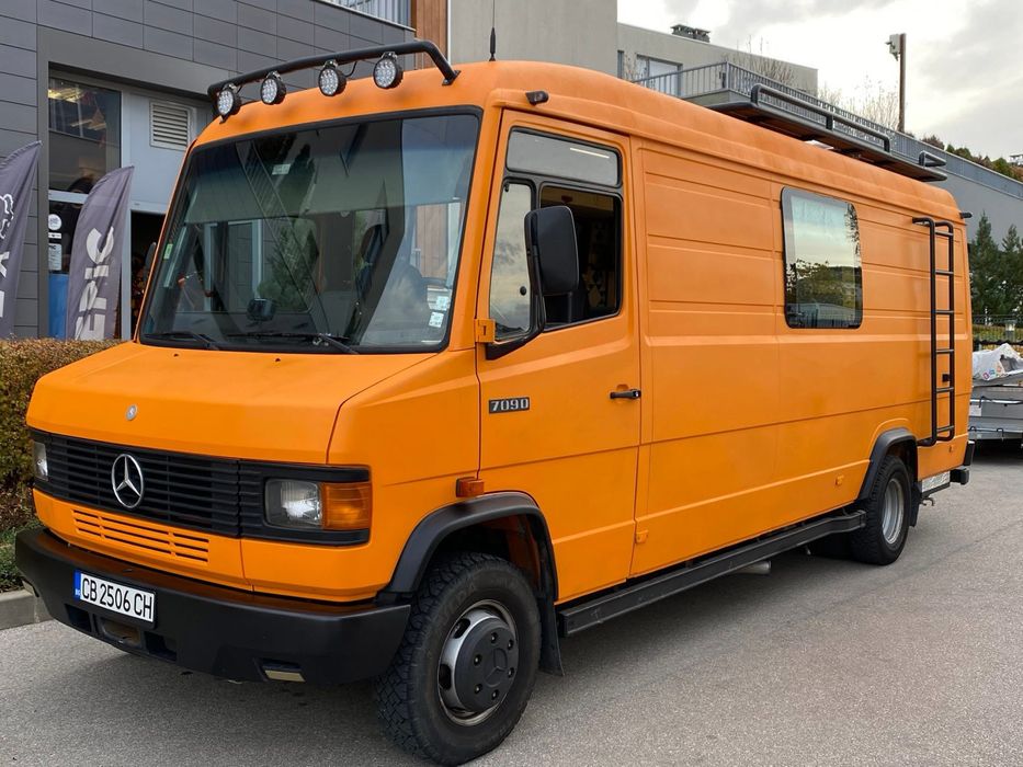 Кемпер Mercedes 709 D