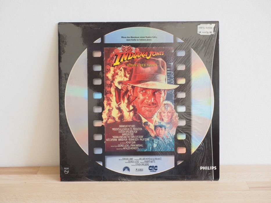 Filme pe Laser Disc: Batman, Junior, Indiana Jones - video disc retro