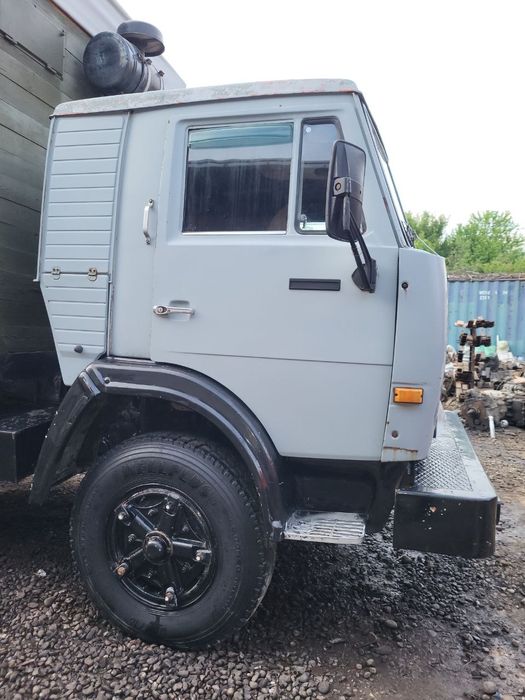 Kamaz 10 tonali 53212  balola yengide hadavoyla yahw srocna sotiladi