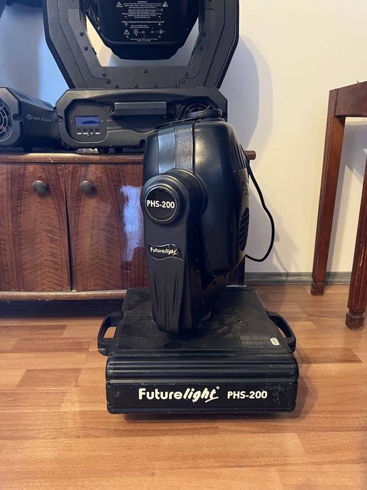 Moving heads lumini lampi