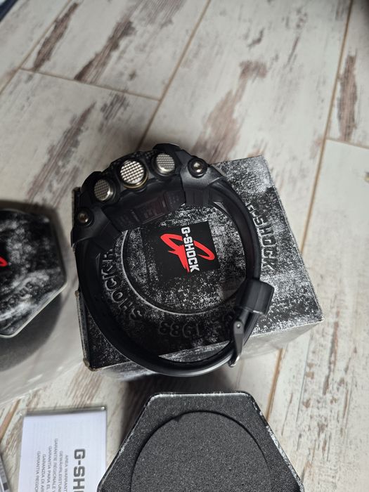 Часовник Casio GG-B100-1AER