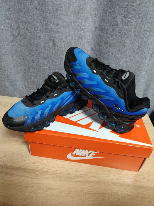 Оригинални маратонки NIKE номер 38.5