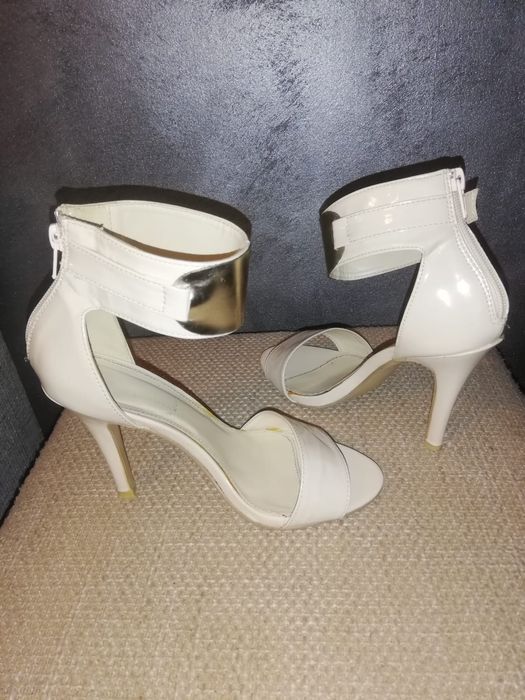 Sandale elegante nr. 37