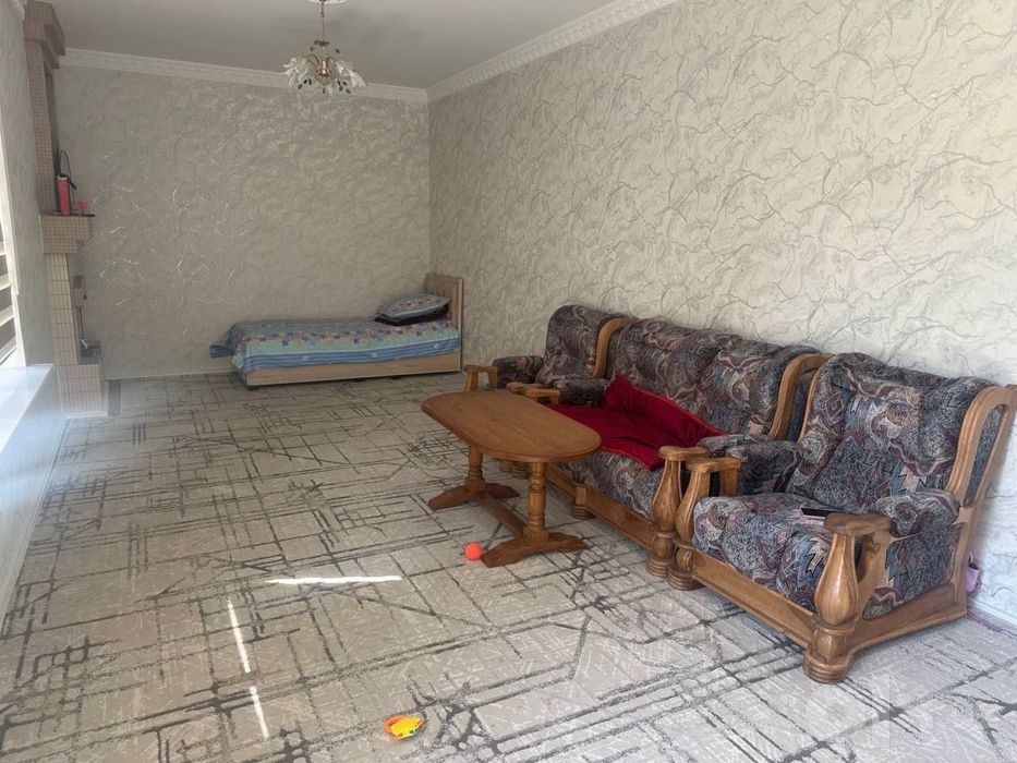 Olmazor tumani Qora qamishdan 6.5 sotixli hovli sotiladi