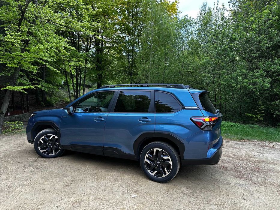 subaru forester 2025