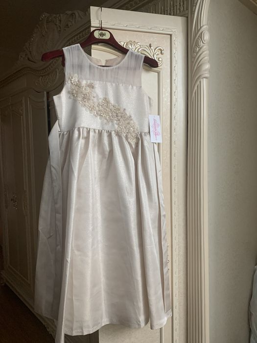 НОВЫЕ ПЛАТЬЯ НА 8 и 12 лет