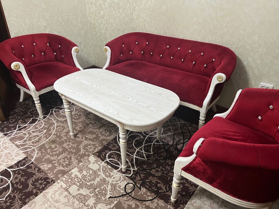 Диван + 2 кресла