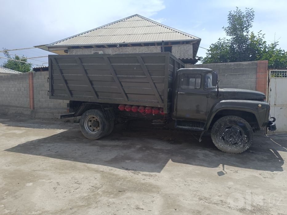 Zil 130 srochna sotiladi