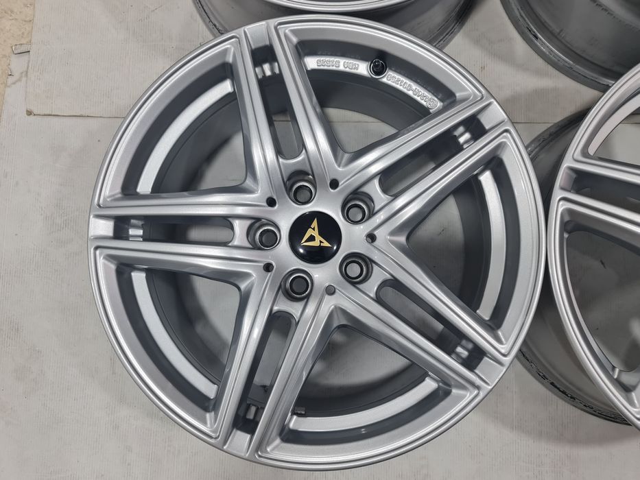 Jante 17 Cupra Seat Audi VW Skoda Mercedes BMW 7.5Jx17 ET30 5x112