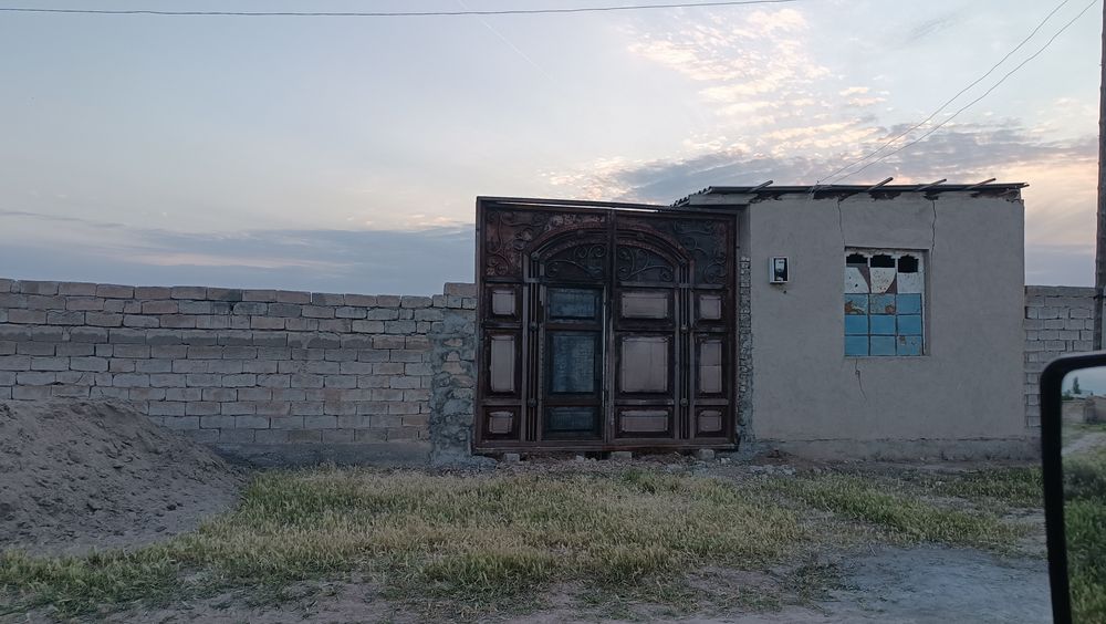 Yer uchastka sotiladi