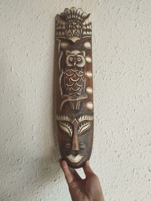 Antikivar yogochdan yasalgan