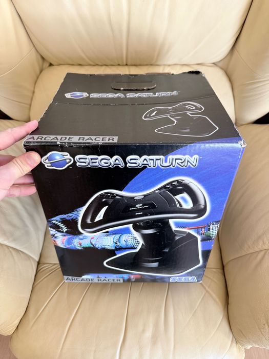 Sega Saturn MK1 в кутия + волан в кутия