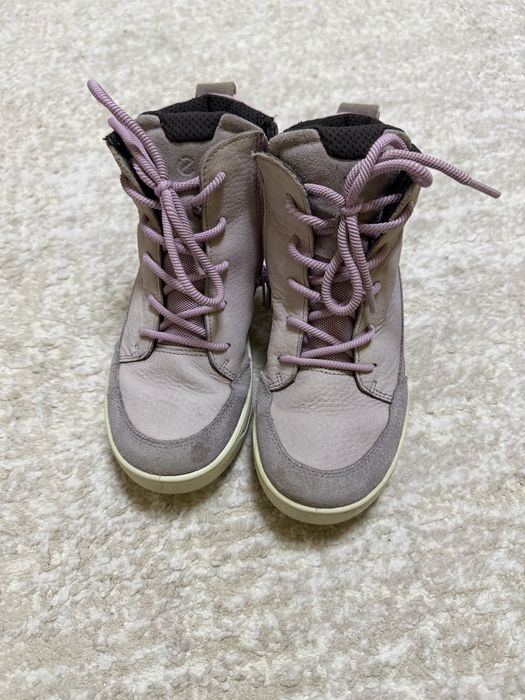 Ghete fetite Ecco M 32