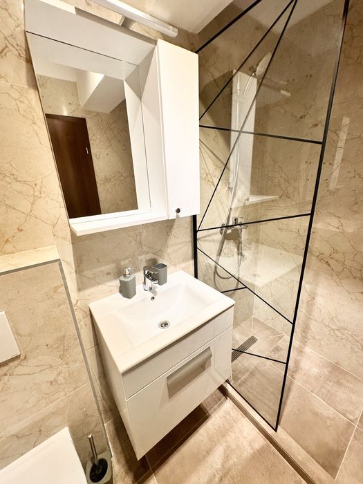 Inchiriez garsoniera 81 residence popesti leordeni