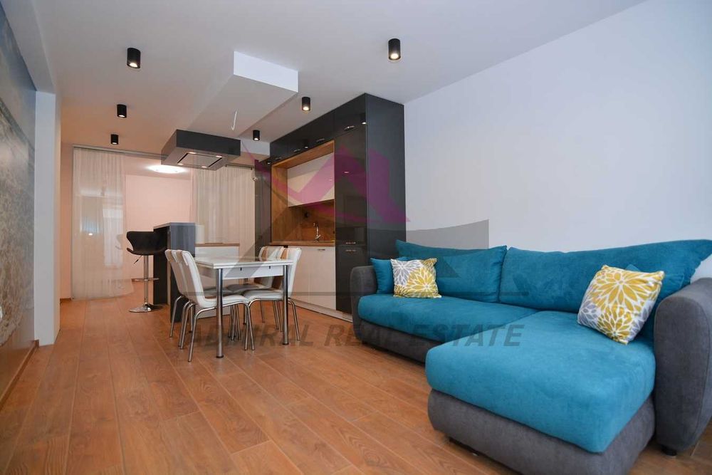 Дава се под наем Тристаен апартамент в Варна, Бриз - 85 кв.м за 550 € - Снимка #1