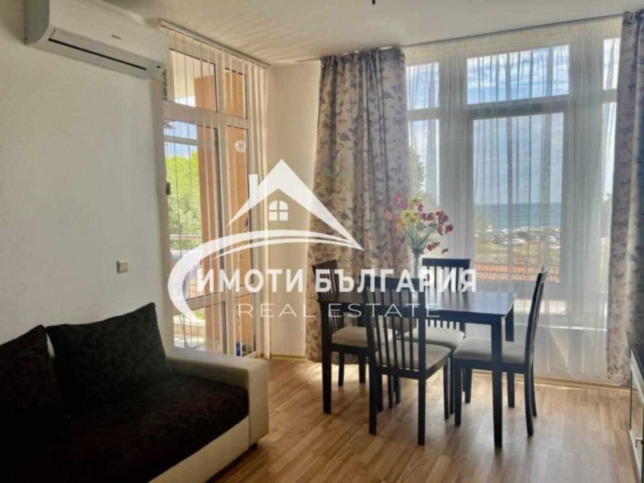 Продава се Двустаен апартамент в Бургас, Крайморие - 60 кв.м за 2000 €/кв.м - Снимка #3