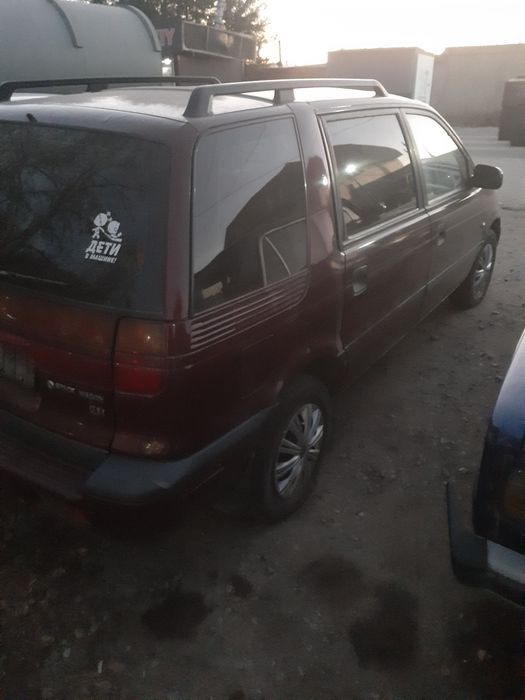 Mitsubishi space wagon